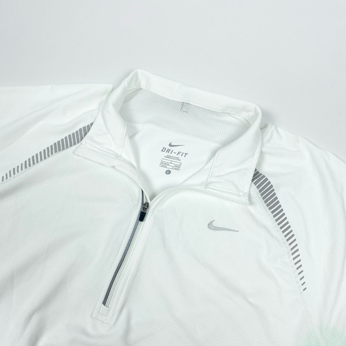 NIKE Half-Zip Jersey / Shirt