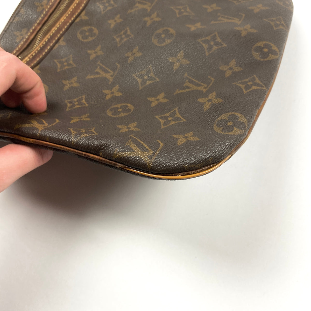 Vintage LOUIS VUITTON shoulder bag