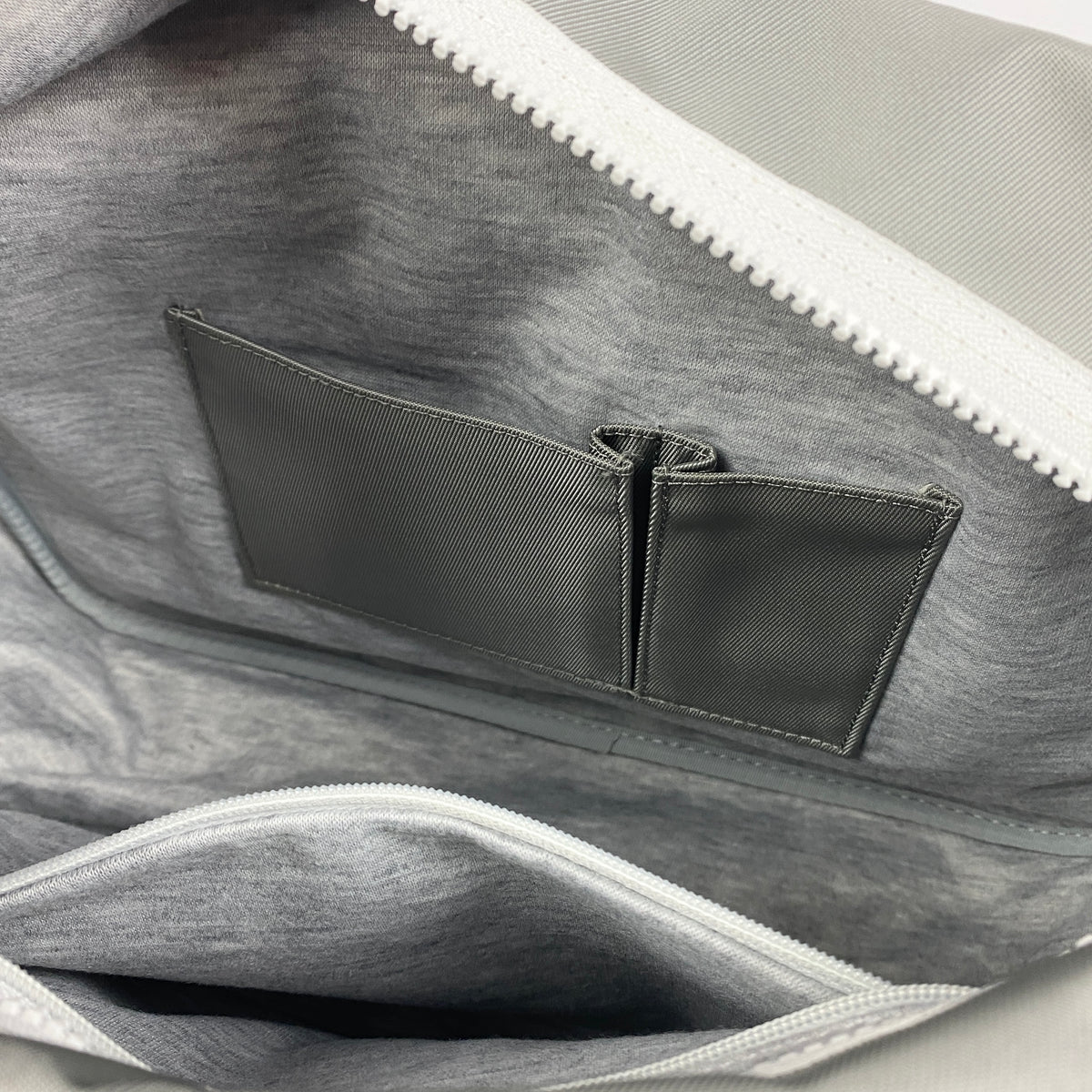 LACOSTE Umhängetasche