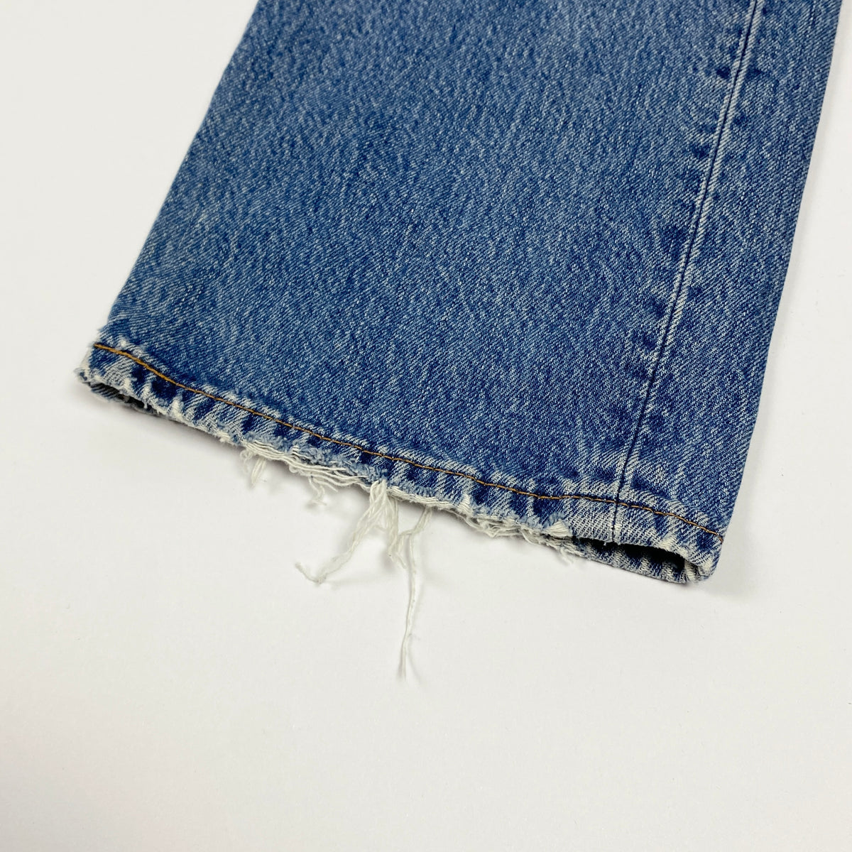 LEVIS Ripped Jeans