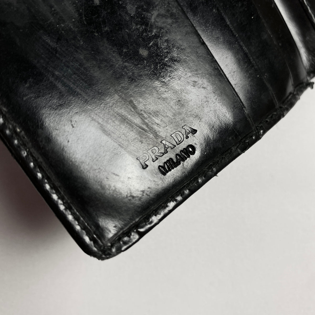 PRADA Shiny Geldbeutel