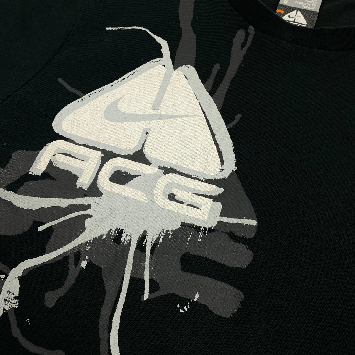 NIKE ACG Graffiti Langarmshirt