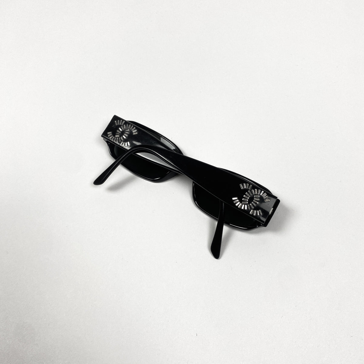 CHANEL Baguette Logo Sonnenbrille
