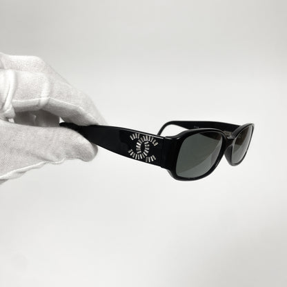 CHANEL Baguette Logo Sonnenbrille