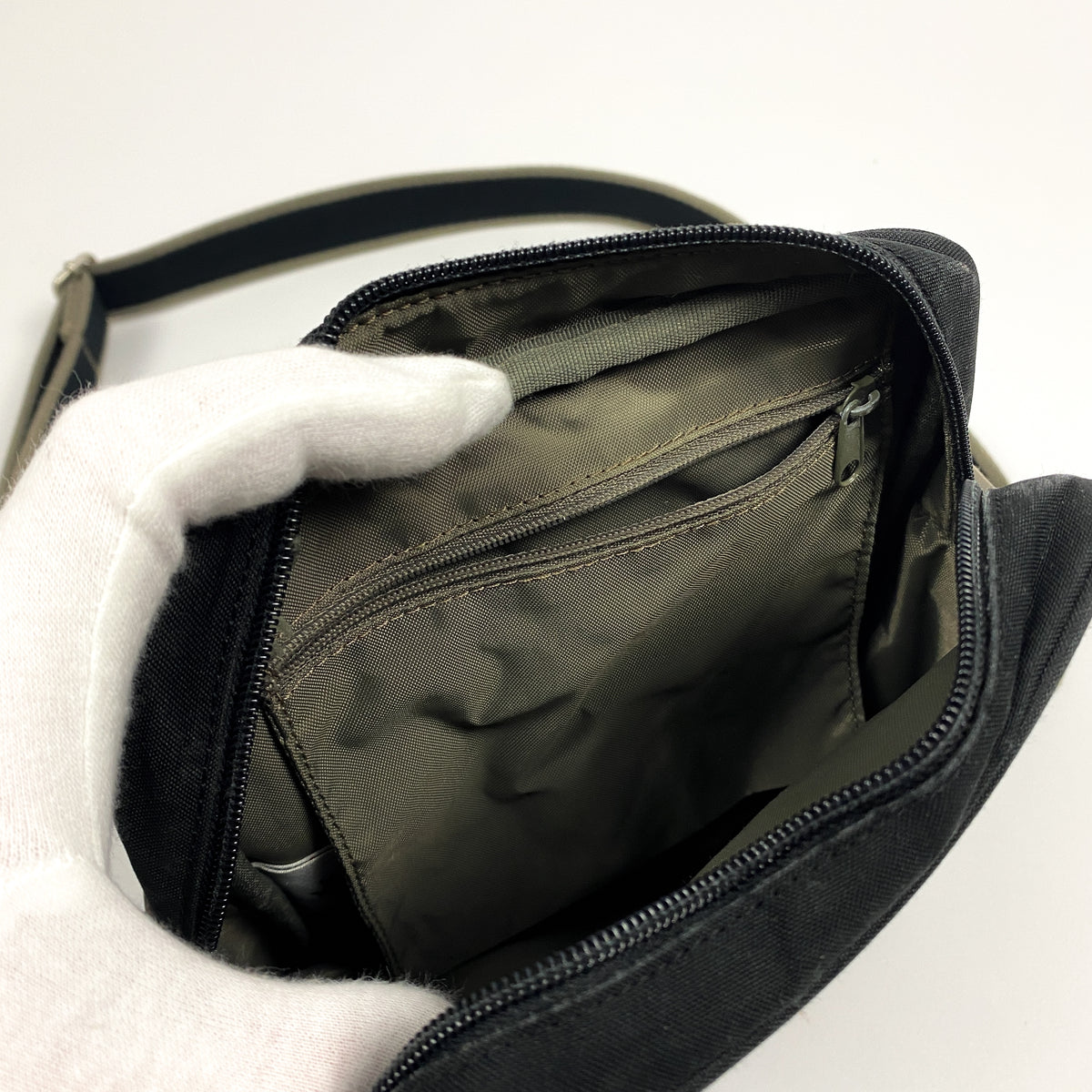 LACOSTE bag