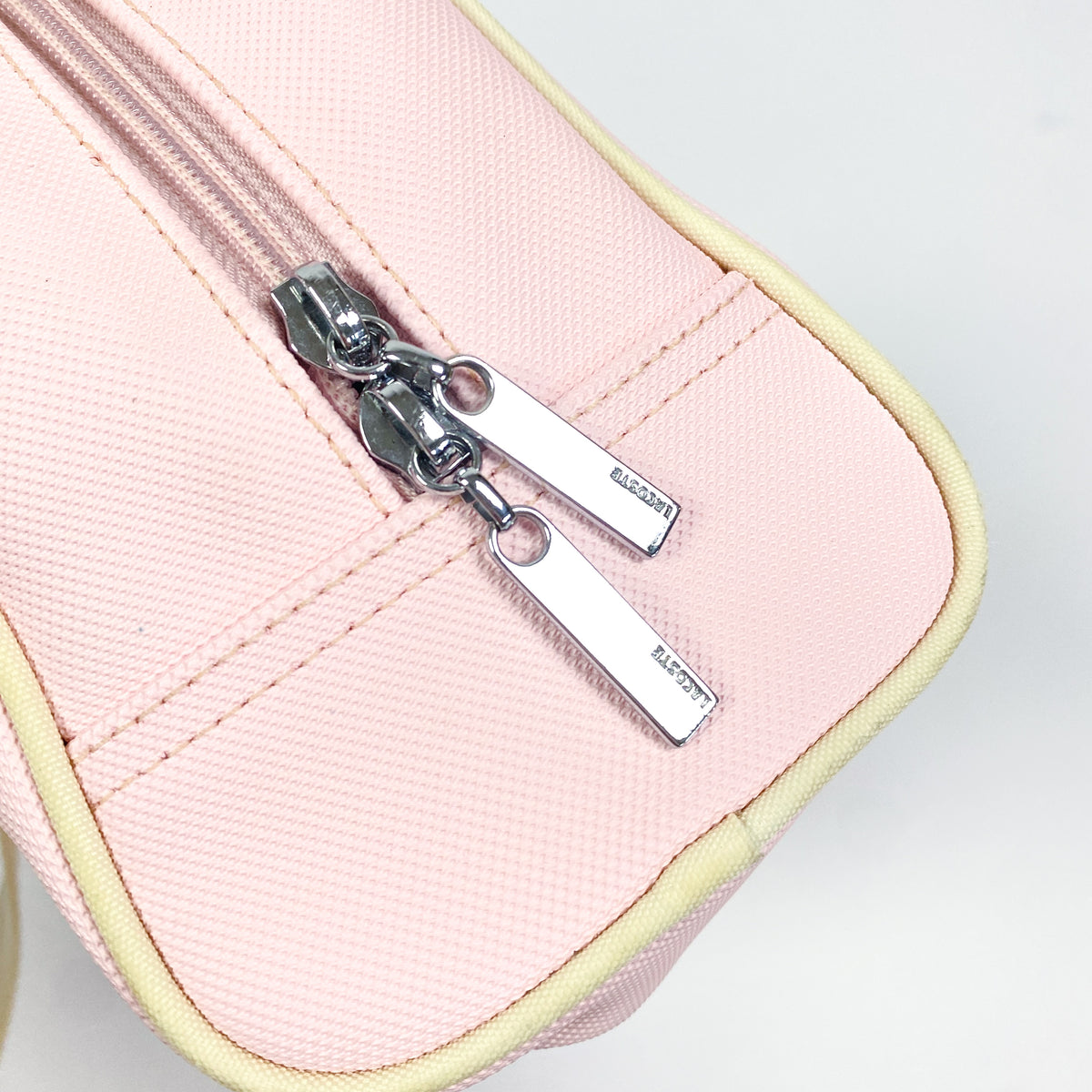 LACOSTE Handtasche