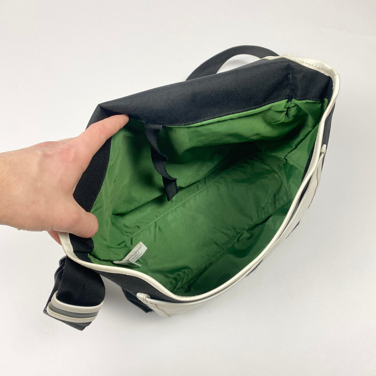 LACOSTE Umhängetasche