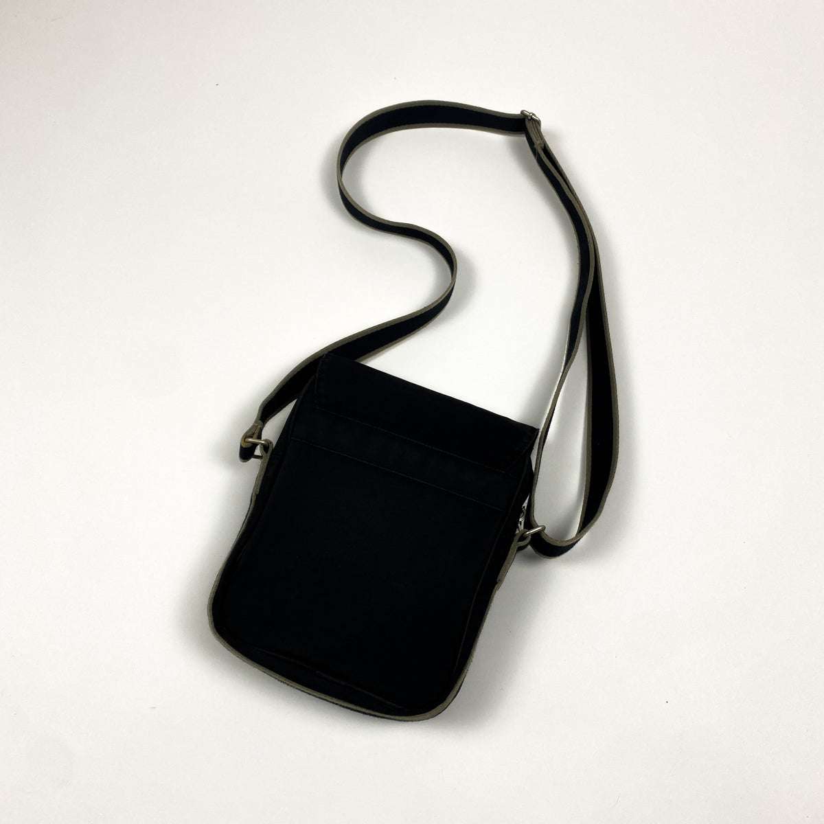 LACOSTE bag