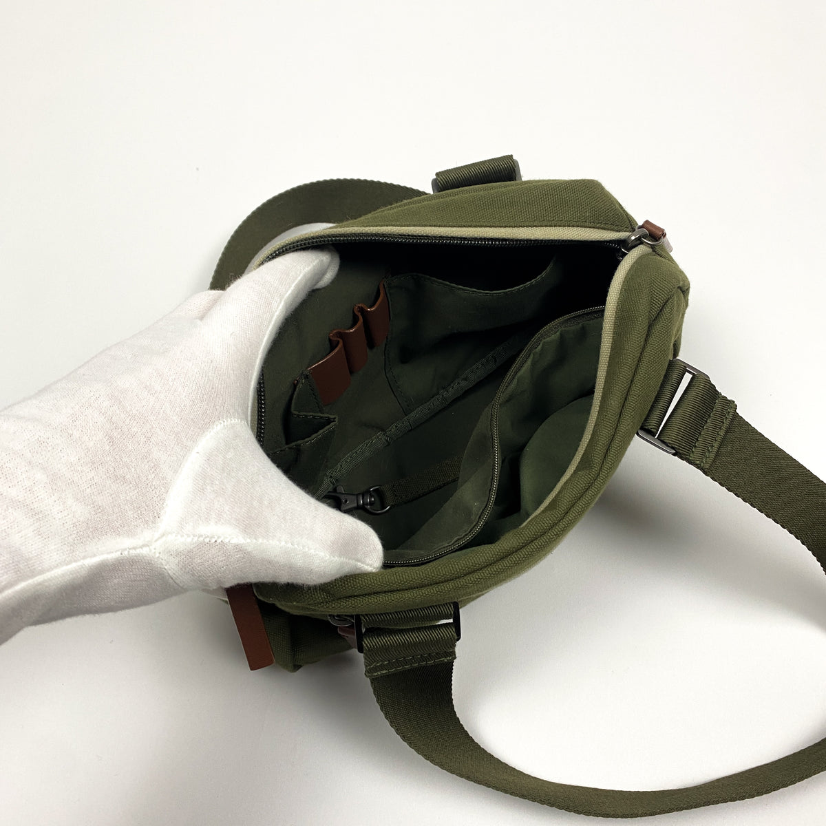LACOSTE handbag