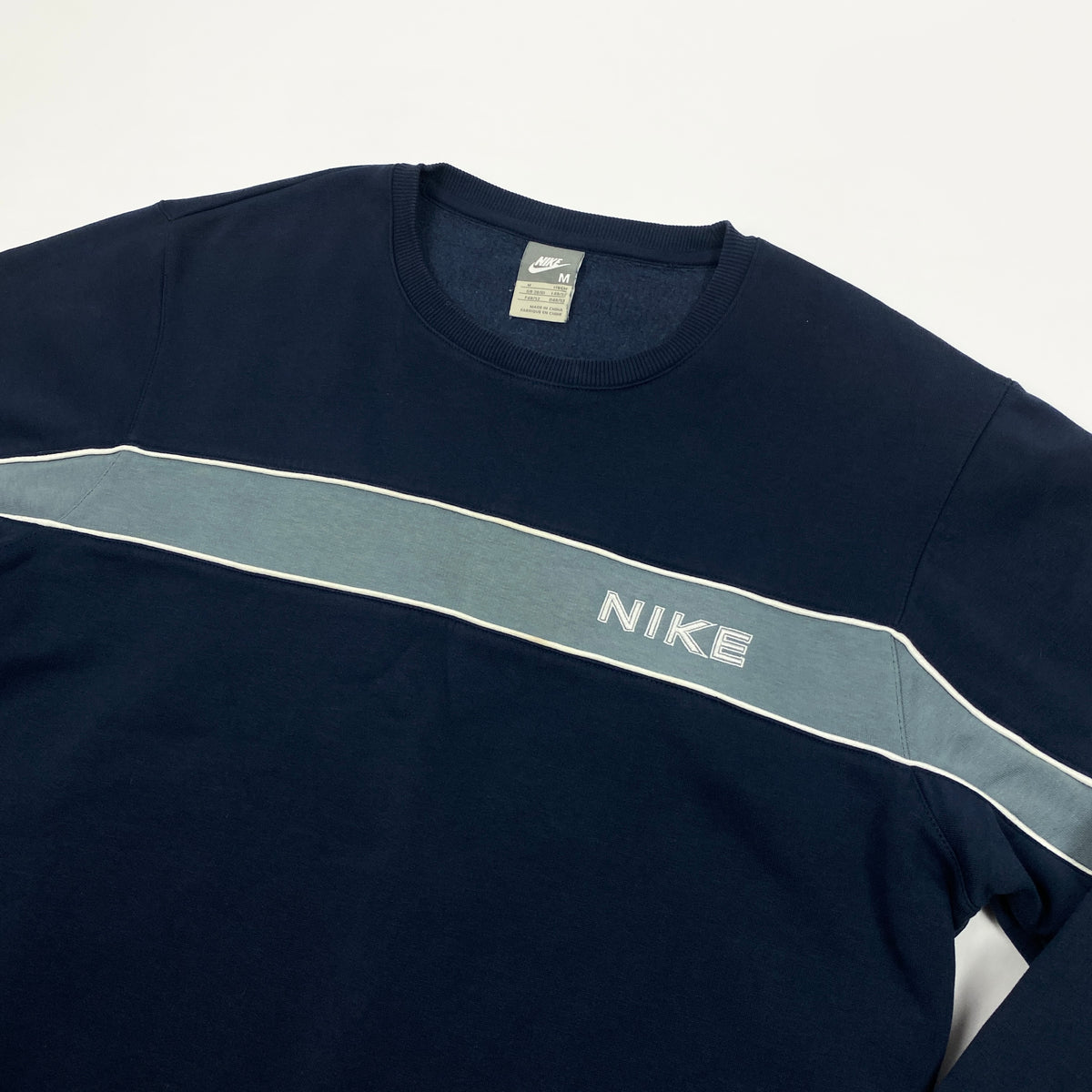 NIKE Sweater