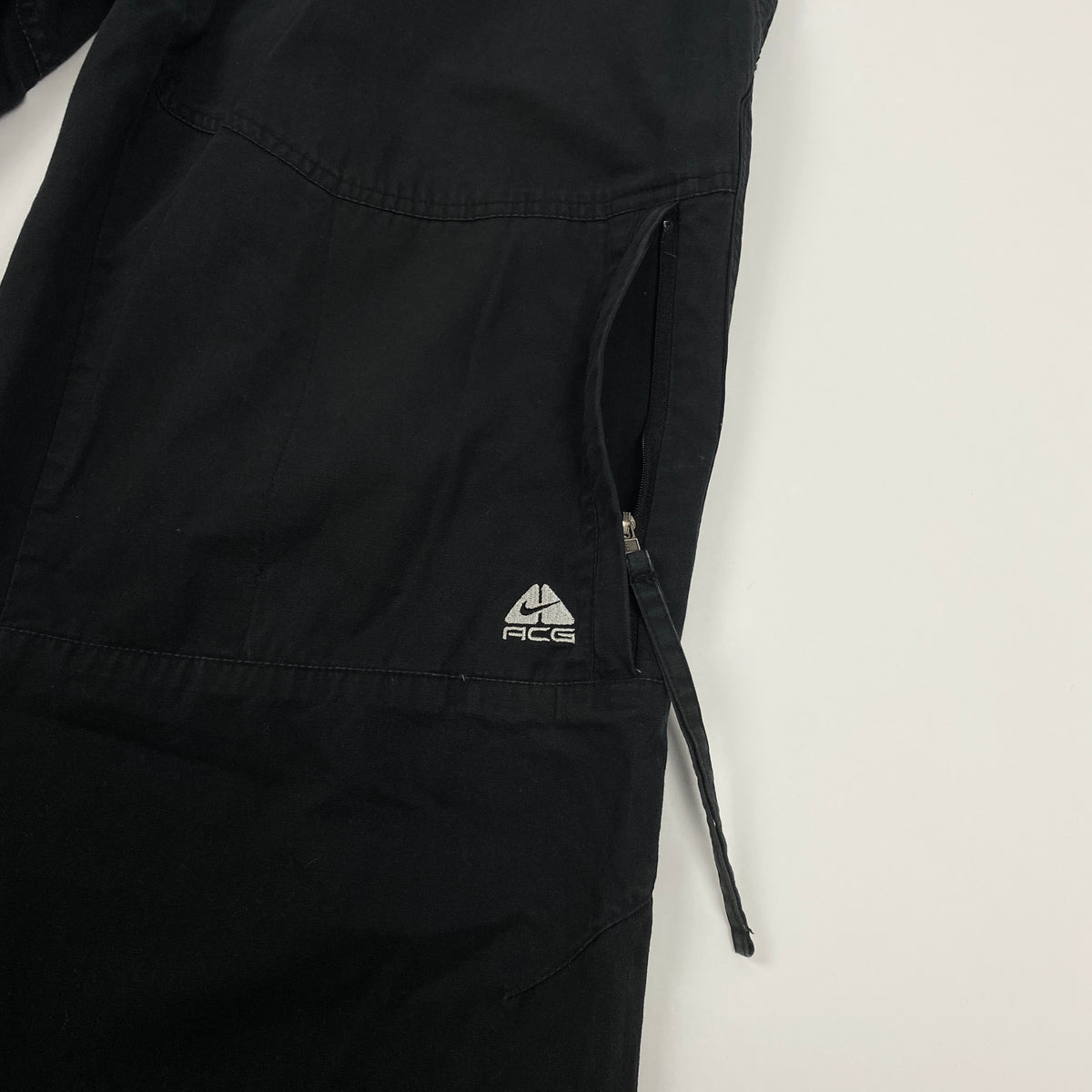 NIKE ACG Cargo Hose