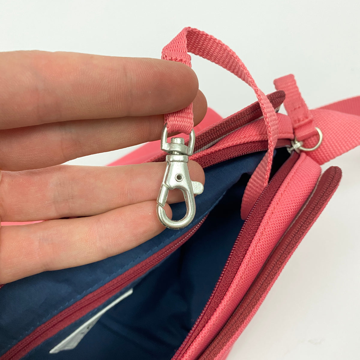 LACOSTE bag