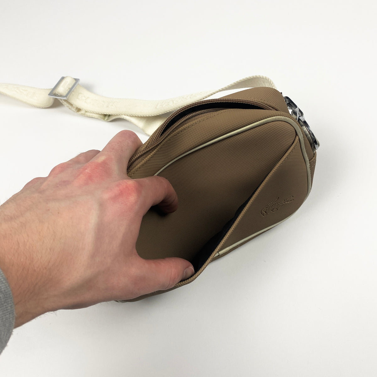 LACOSTE bag