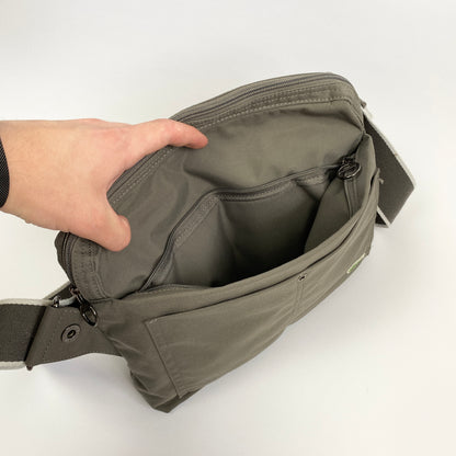 LACOSTE bag