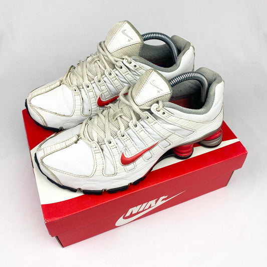 NIKE SHOX