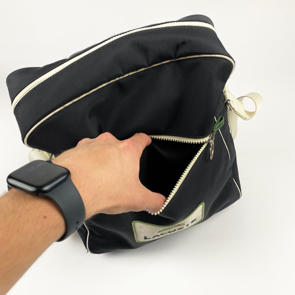 LACOSTE Umhänge Tasche