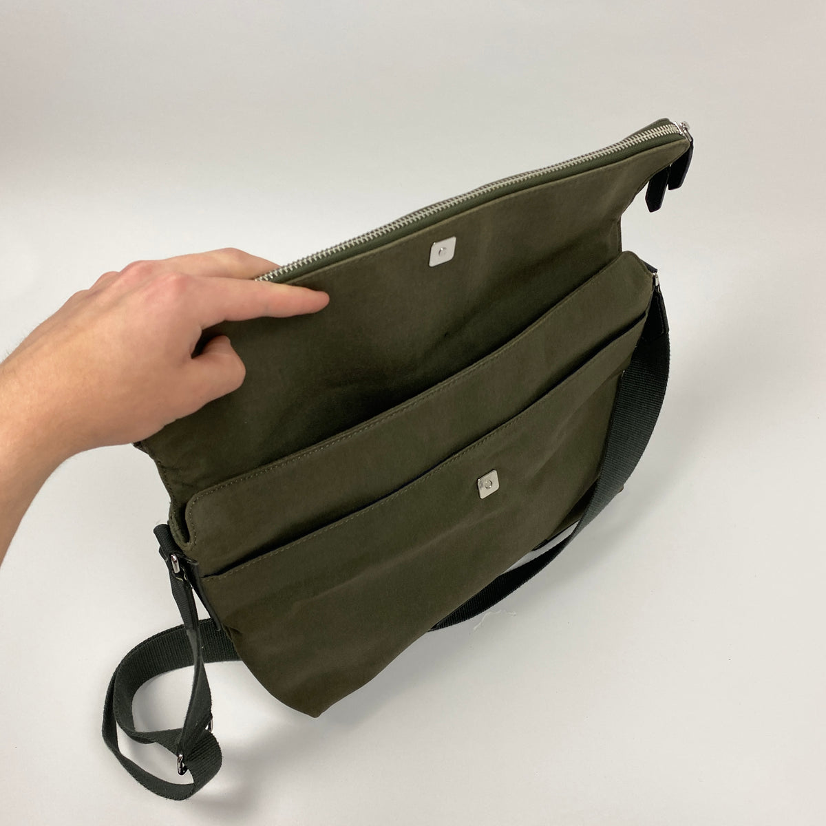 LACOSTE bag