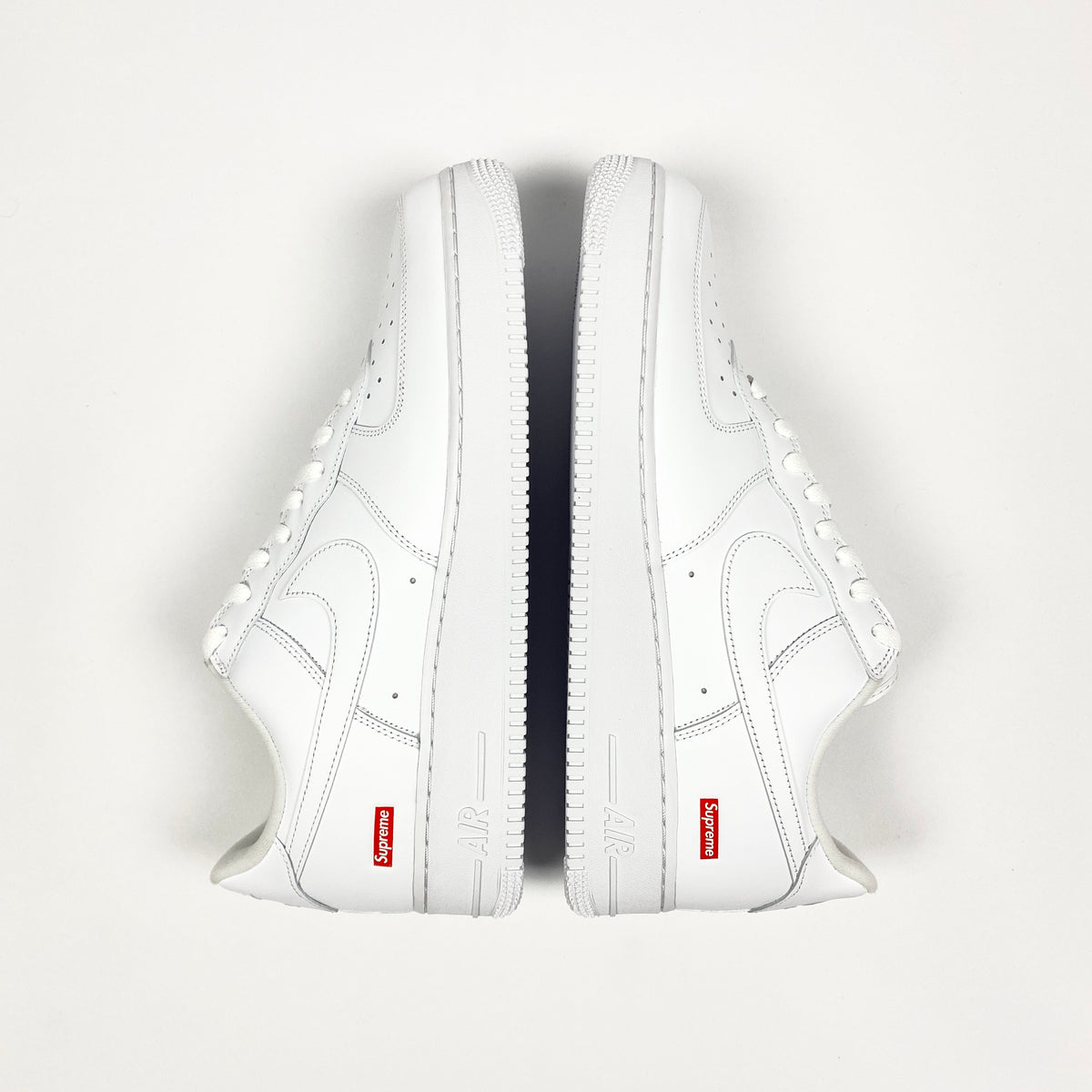 NIKE x SUPREME AirForce 1 Low