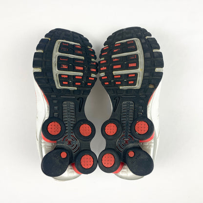 NIKE SHOX