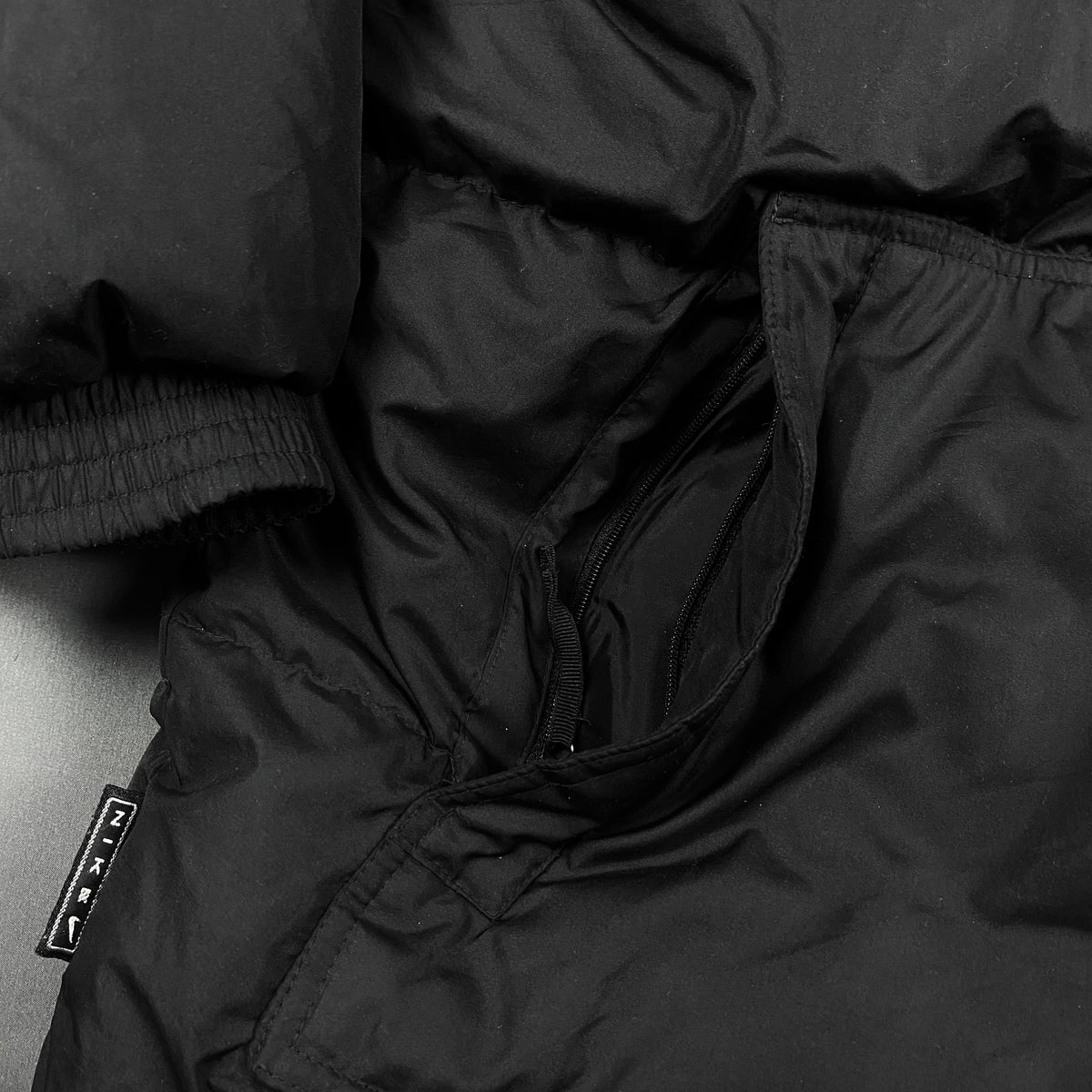 NIKE Backswoosh Puffer Jacke