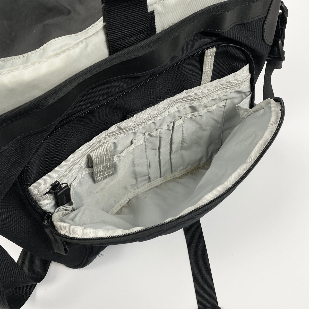 NIKE x CORDURA Umhängetasche
