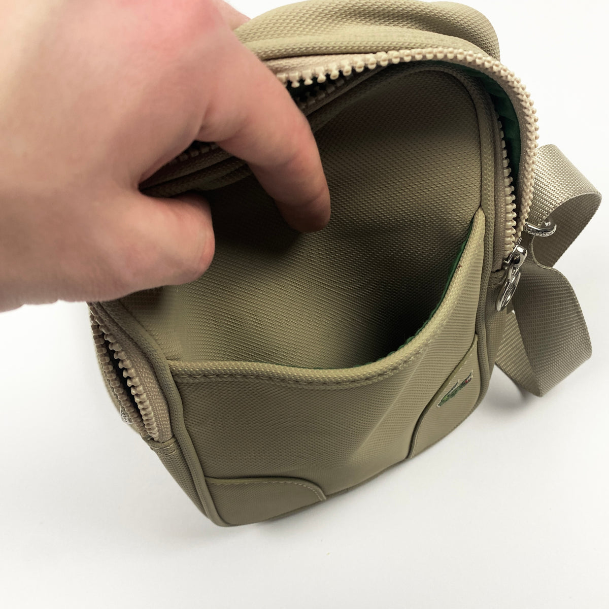 LACOSTE bag