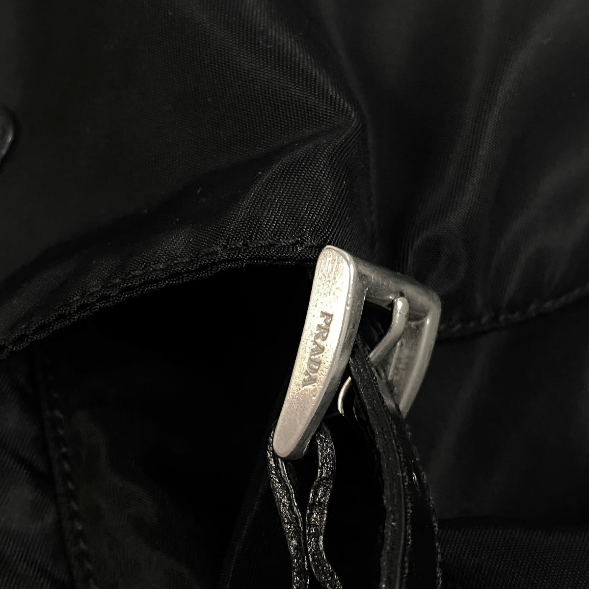 PRADA Umhängetasche