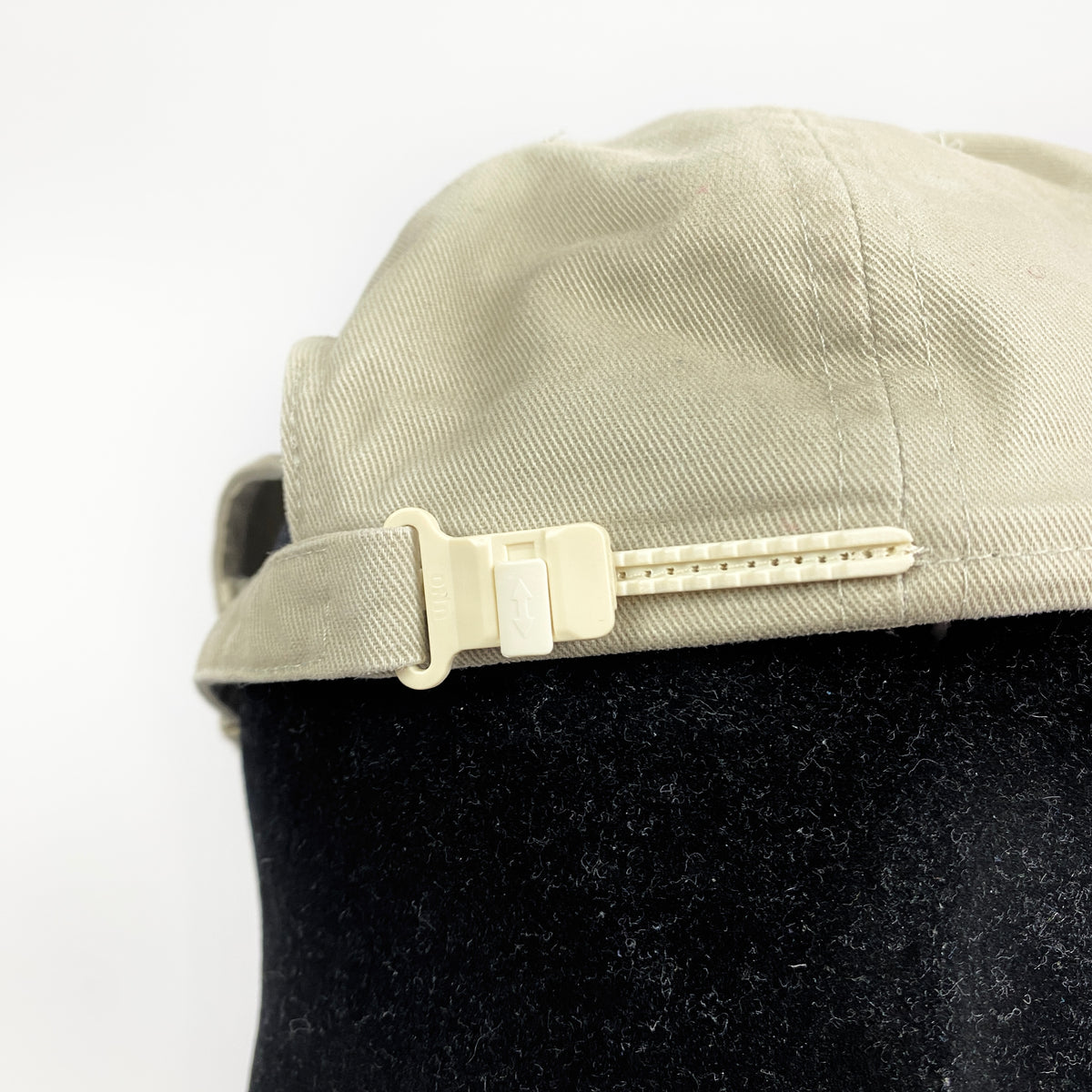 LACOSTE logo cap