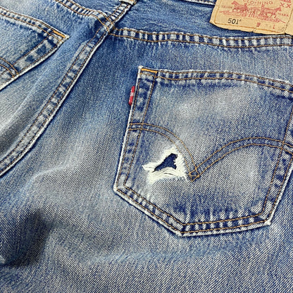 LEVIS Ripped Jeans