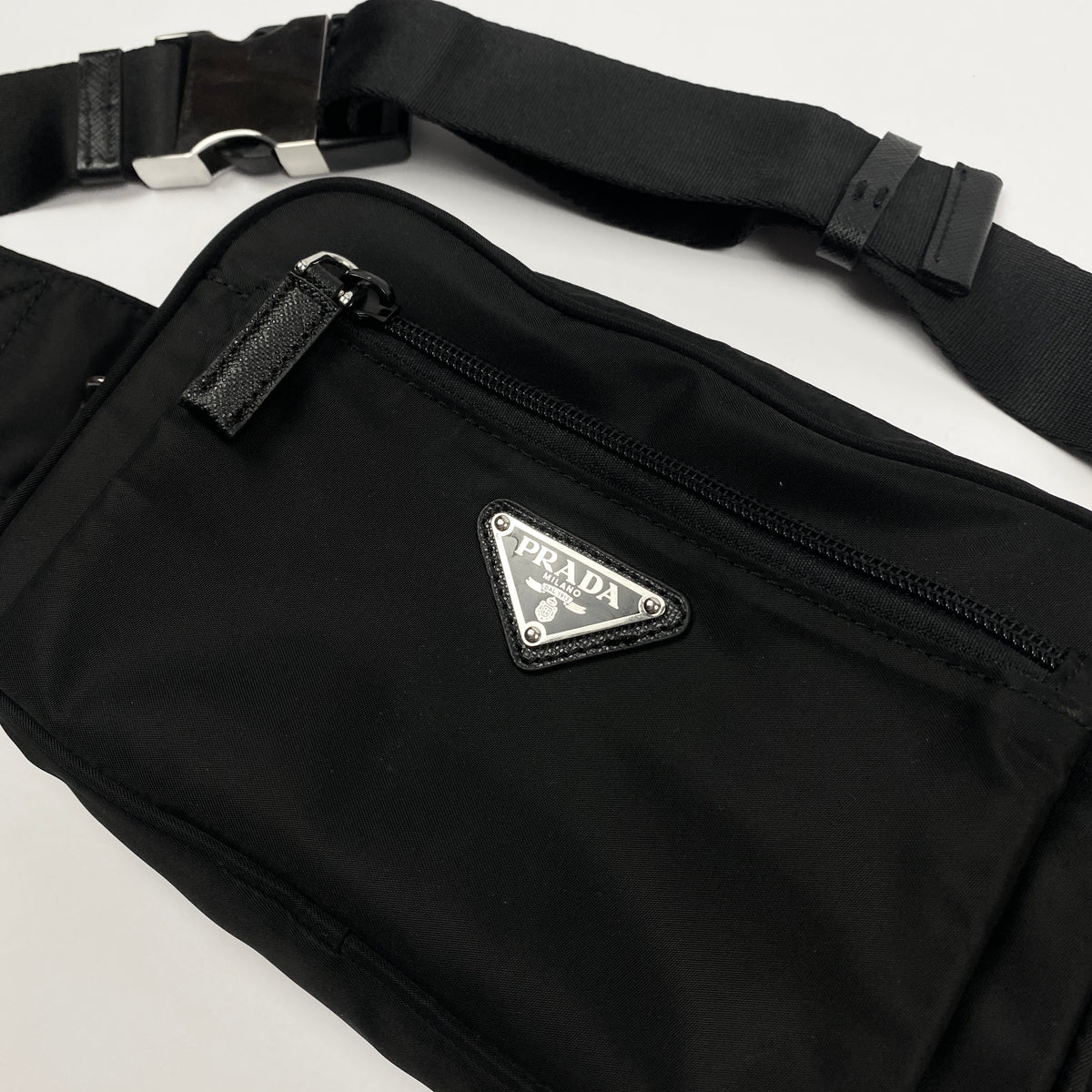 PRADA Bauchtasche [2021]