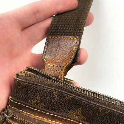 Vintage LOUIS VUITTON shoulder bag
