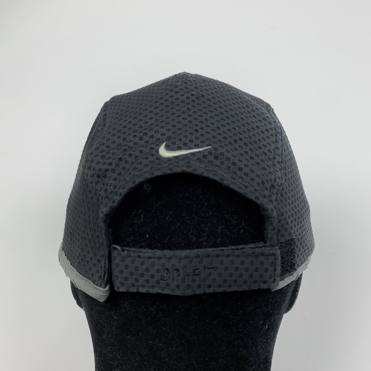 Vintage NIKE Reflective Mesh Cap