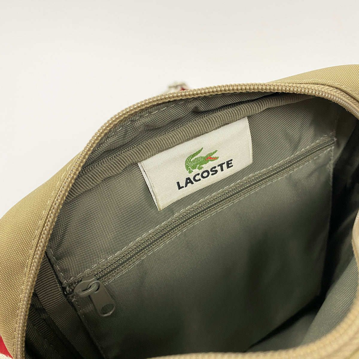 LACOSTE Umhängetasche