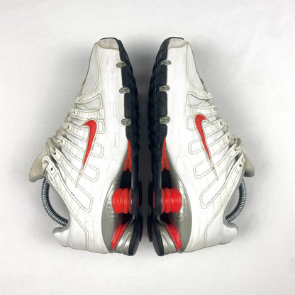 NIKE SHOX
