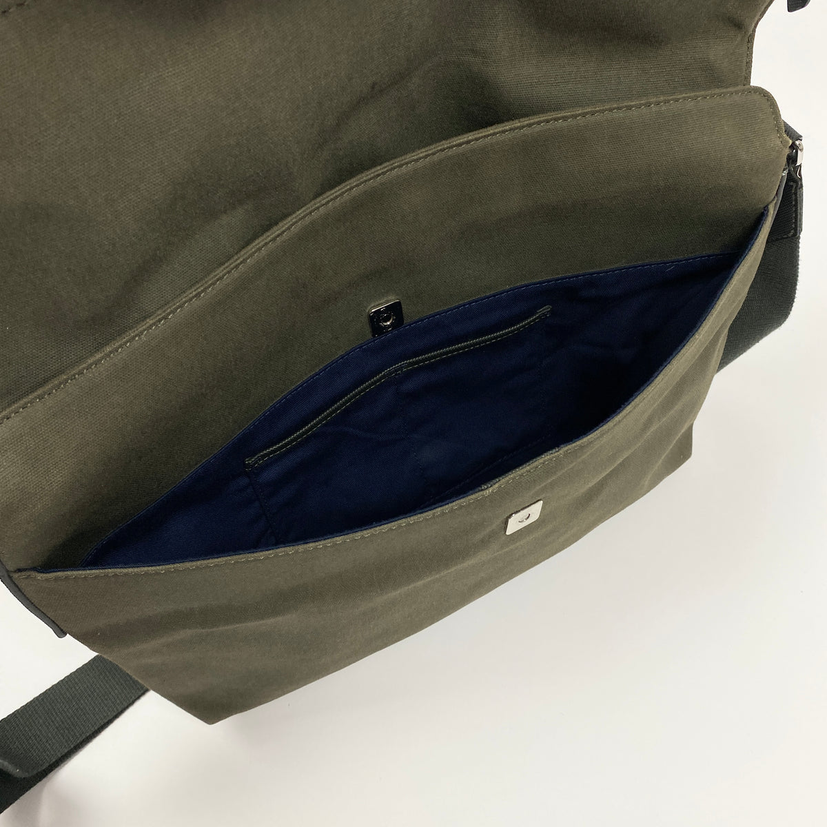 LACOSTE bag