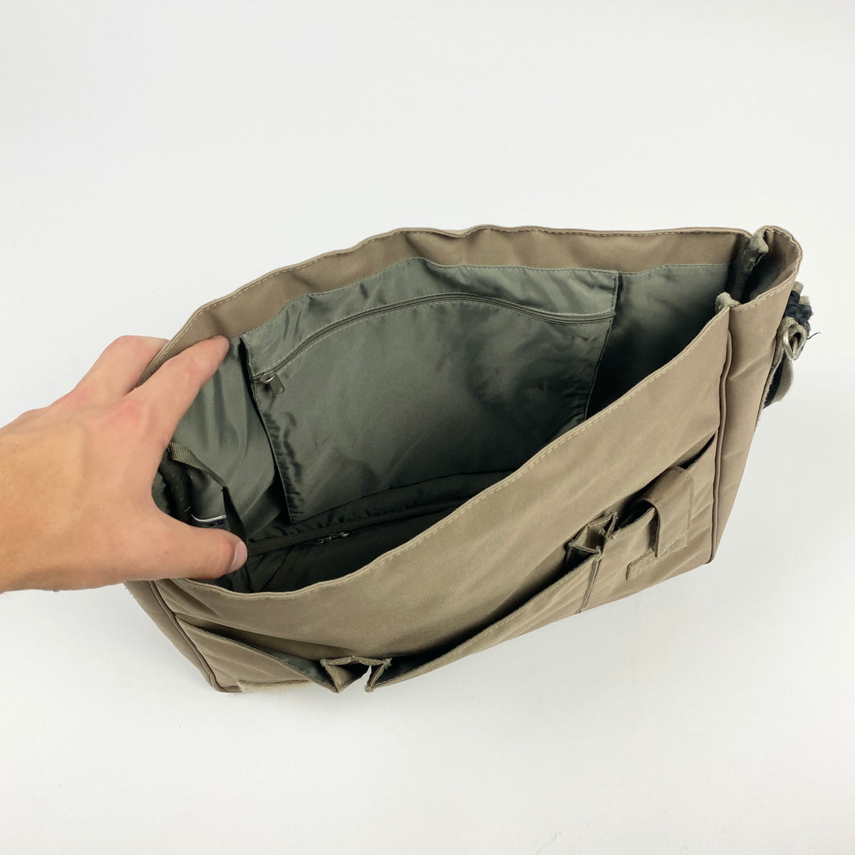 LACOSTE Messenger Bag