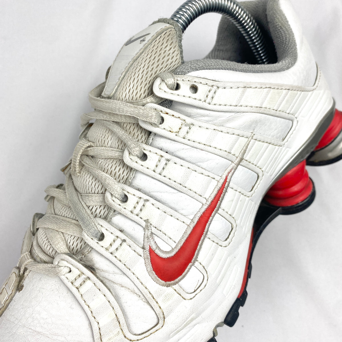 NIKE SHOX
