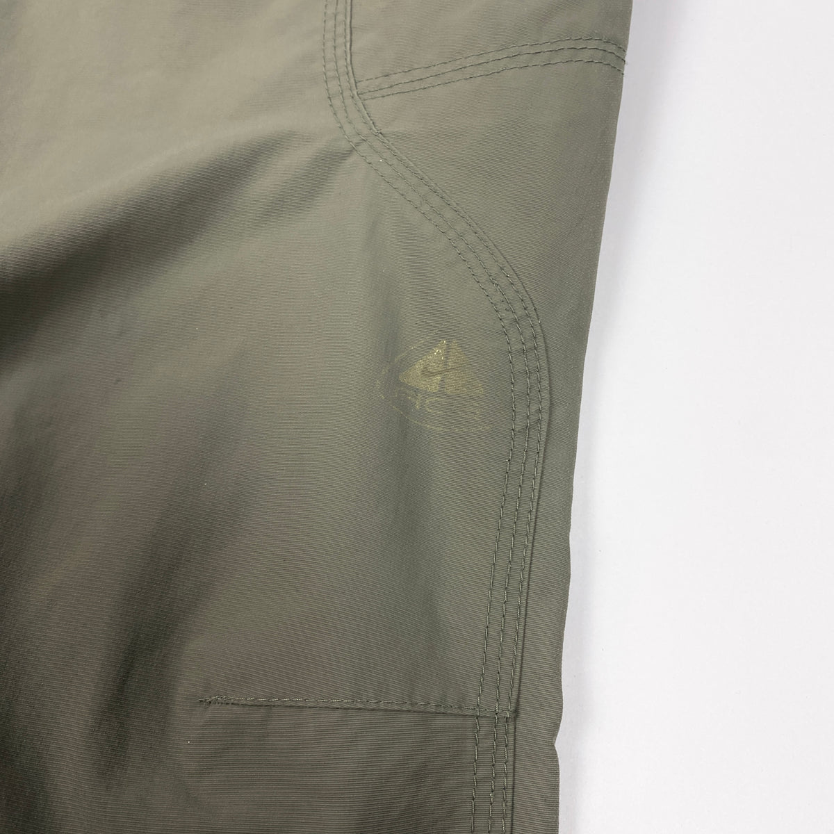 Vintage Nike ACG Ski/Snowboard Cargo Pants / Trousers