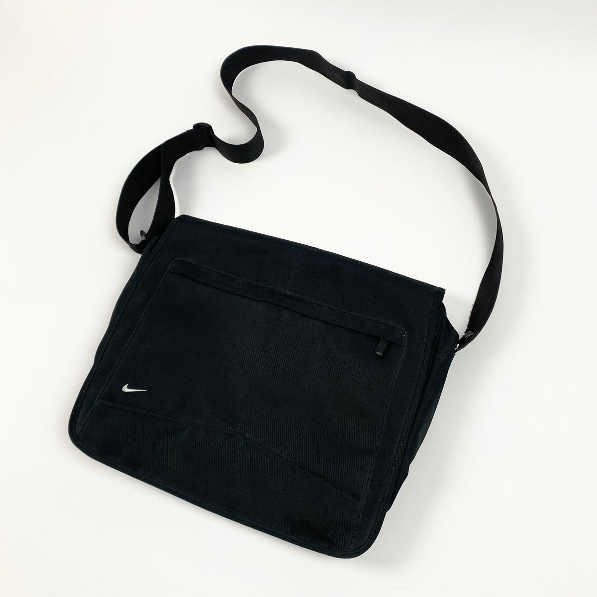 NIKE Laptop Umhängetasche