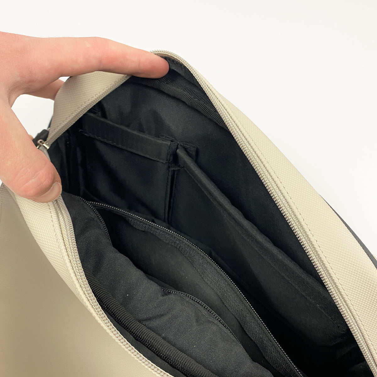 LACOSTE bag