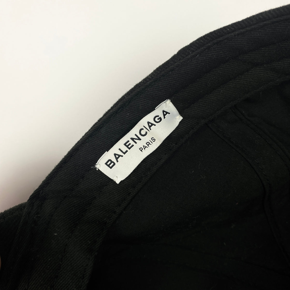 BALENCIAGA 2018 Presidential Logo Kappe