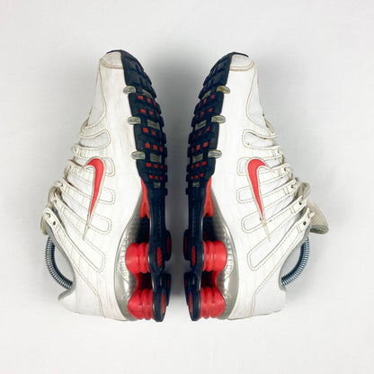 NIKE SHOX