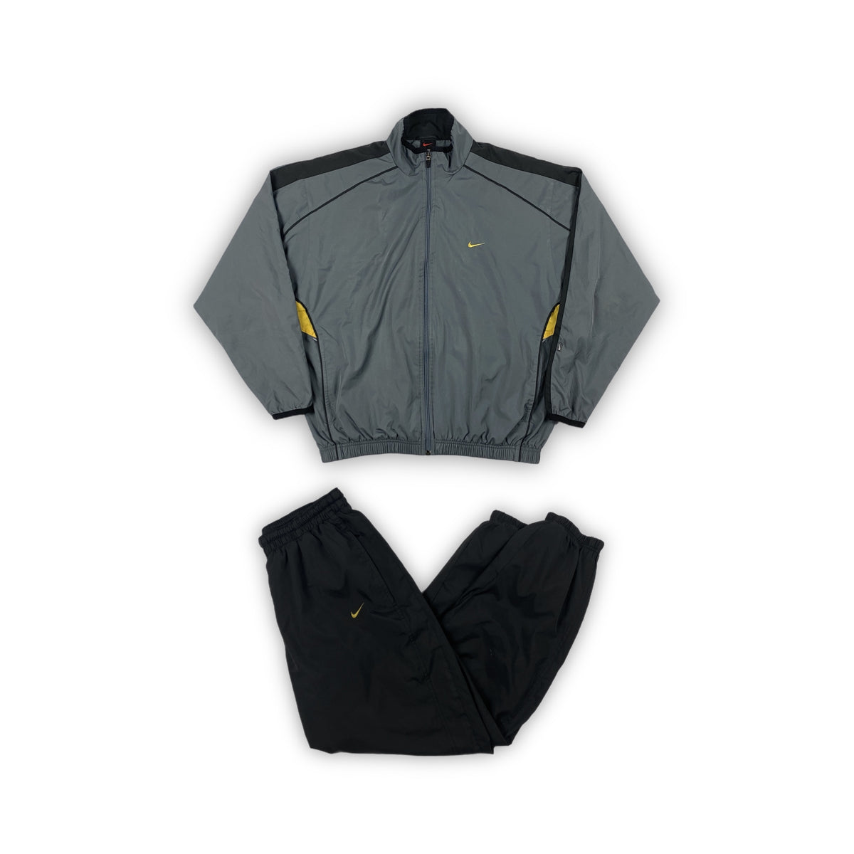 NIKE tracksuit