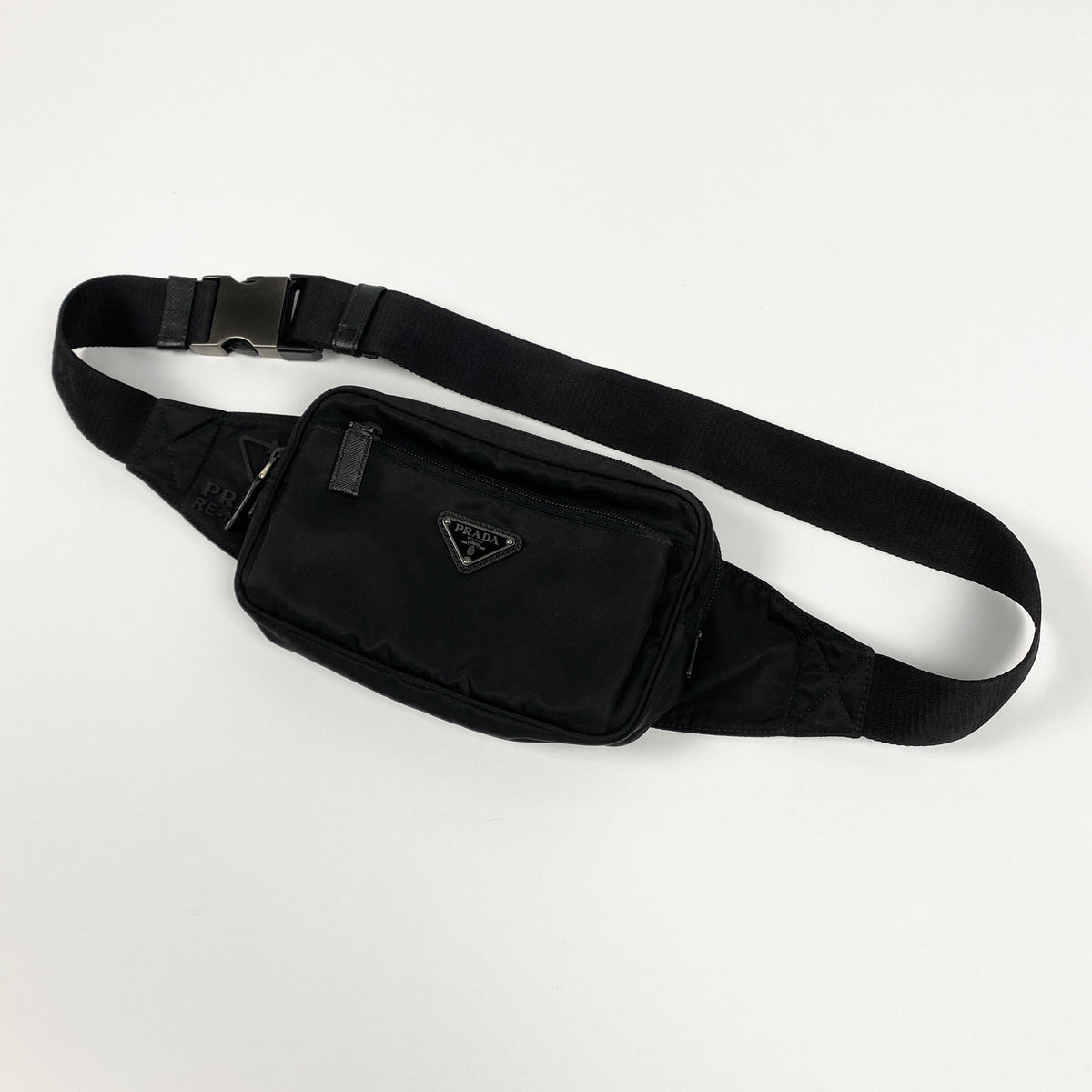 PRADA Re-Nylon Bauchtasche 2022