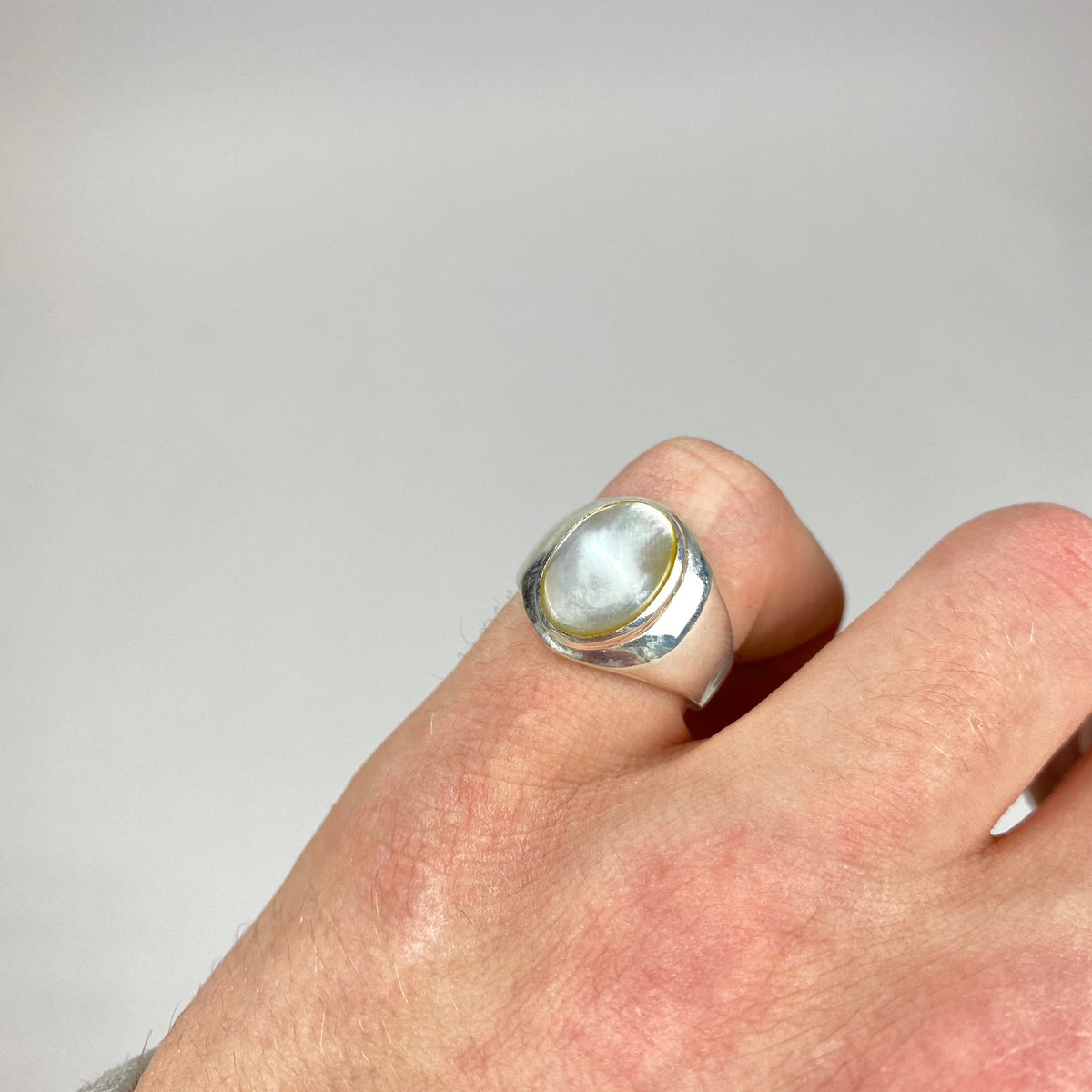 925 Sterling Silver MOTHER OF PEARL Ring