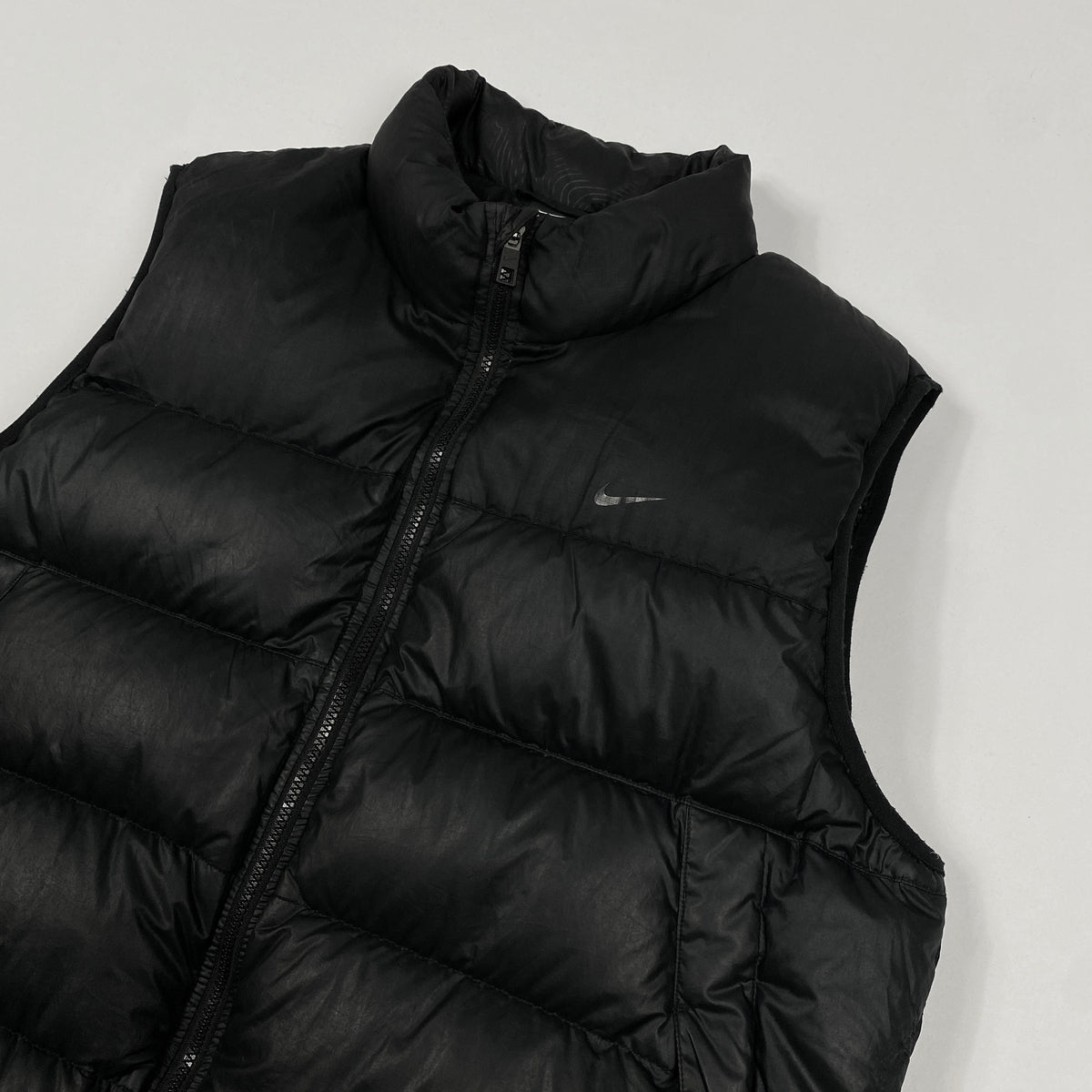Vintage NIKE Puffer Vest black on black