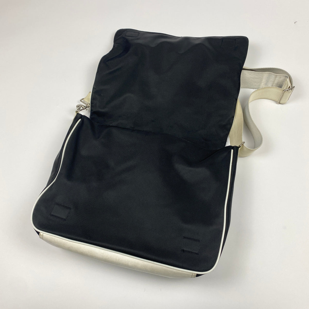 LACOSTE Messenger Bag