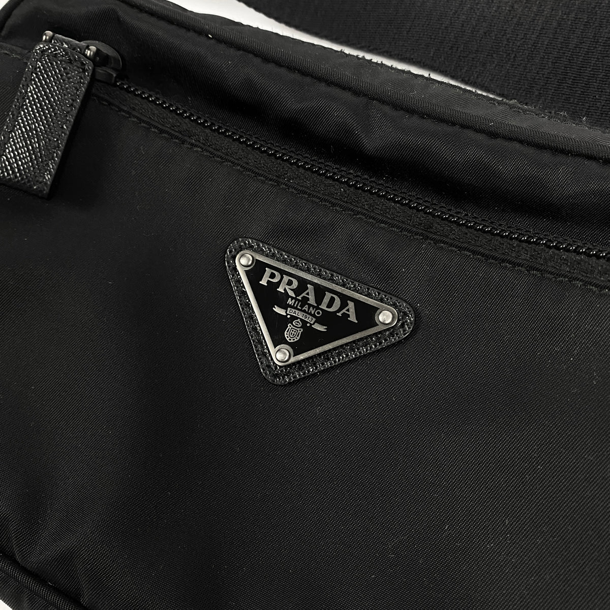 PRADA Re-Nylon Bauchtasche 2022
