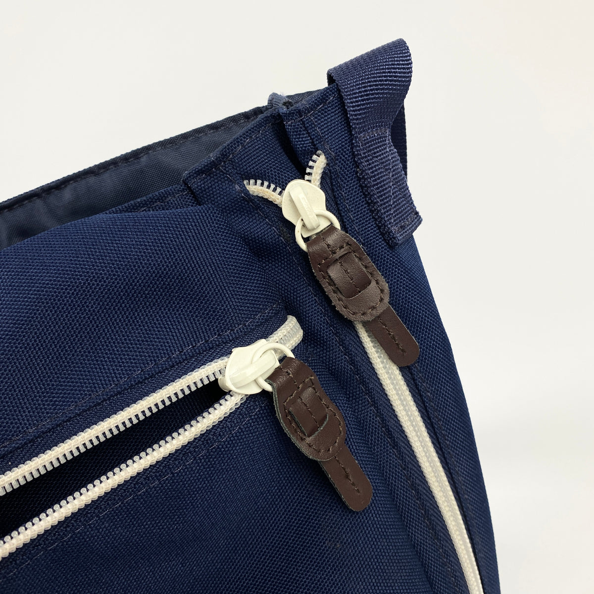 LACOSTE Umhängetasche
