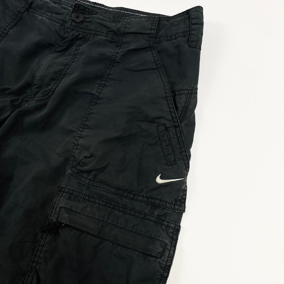 Vintage NIKE Washed Cargo Shorts